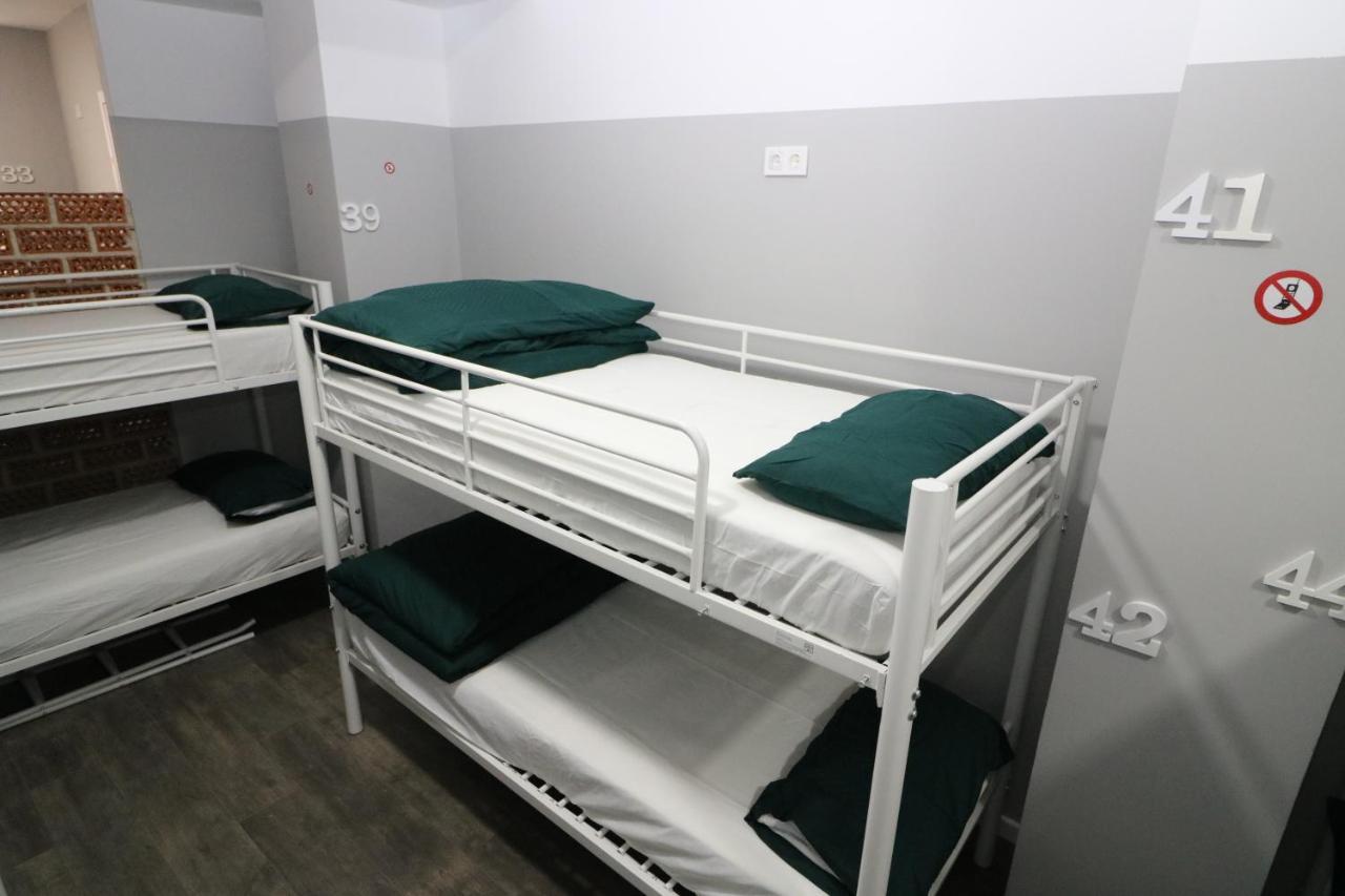 Madrid Downtown Hostel Екстер'єр фото