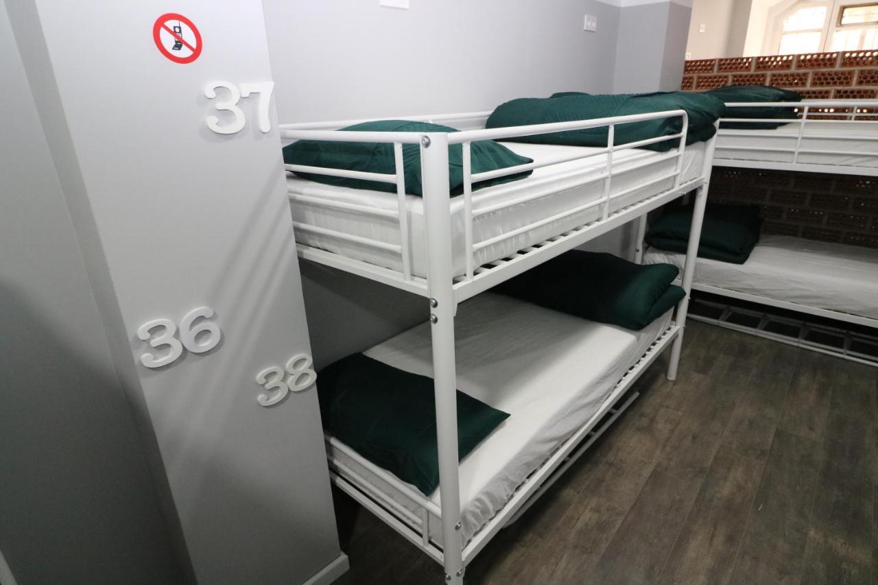 Madrid Downtown Hostel Екстер'єр фото