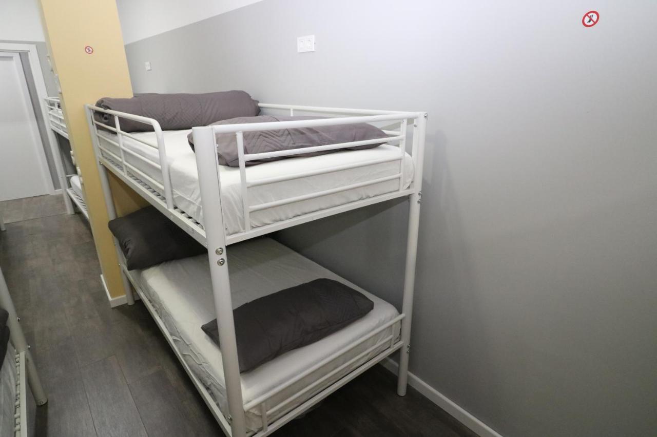 Madrid Downtown Hostel Екстер'єр фото