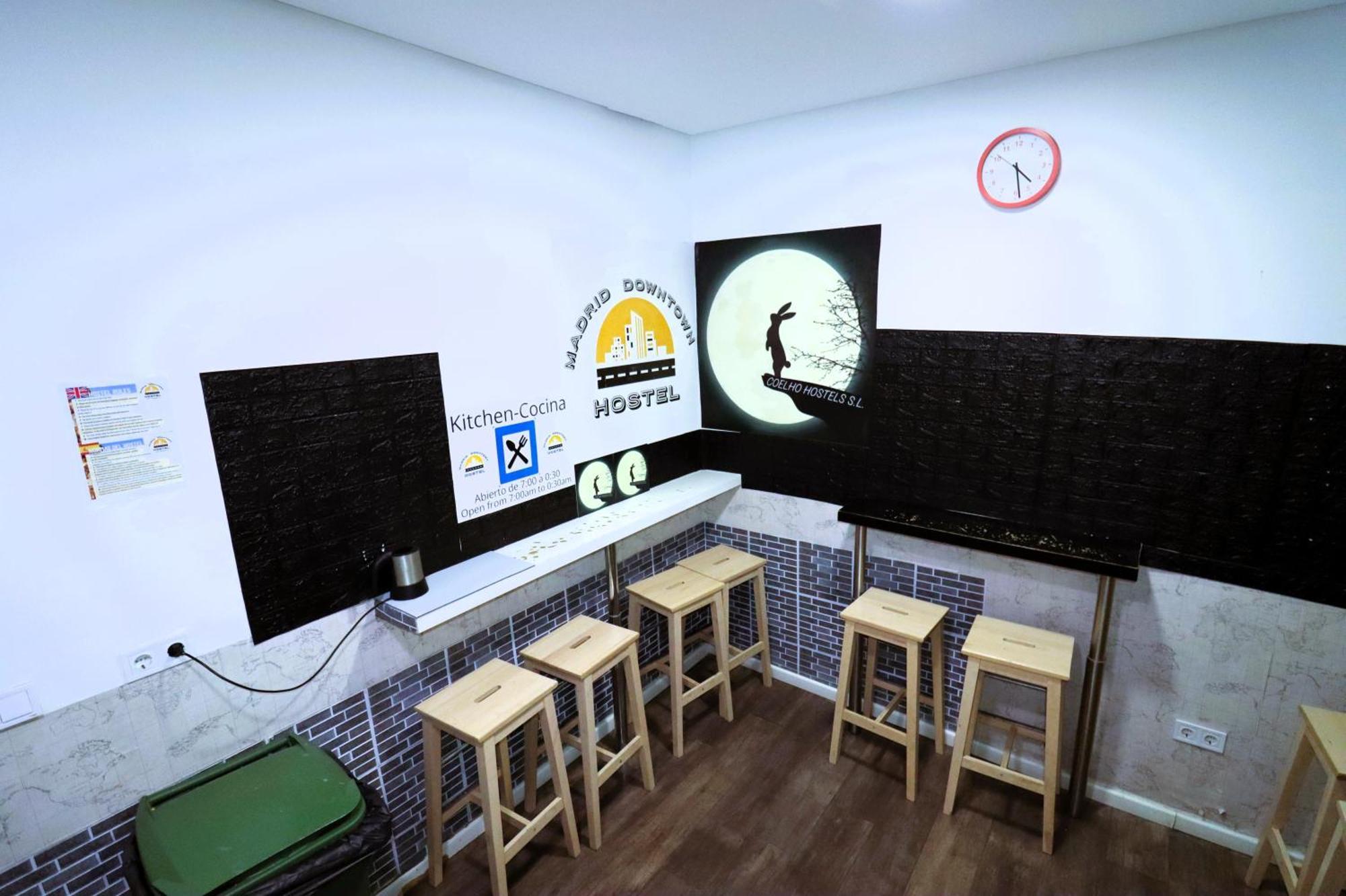 Madrid Downtown Hostel Екстер'єр фото