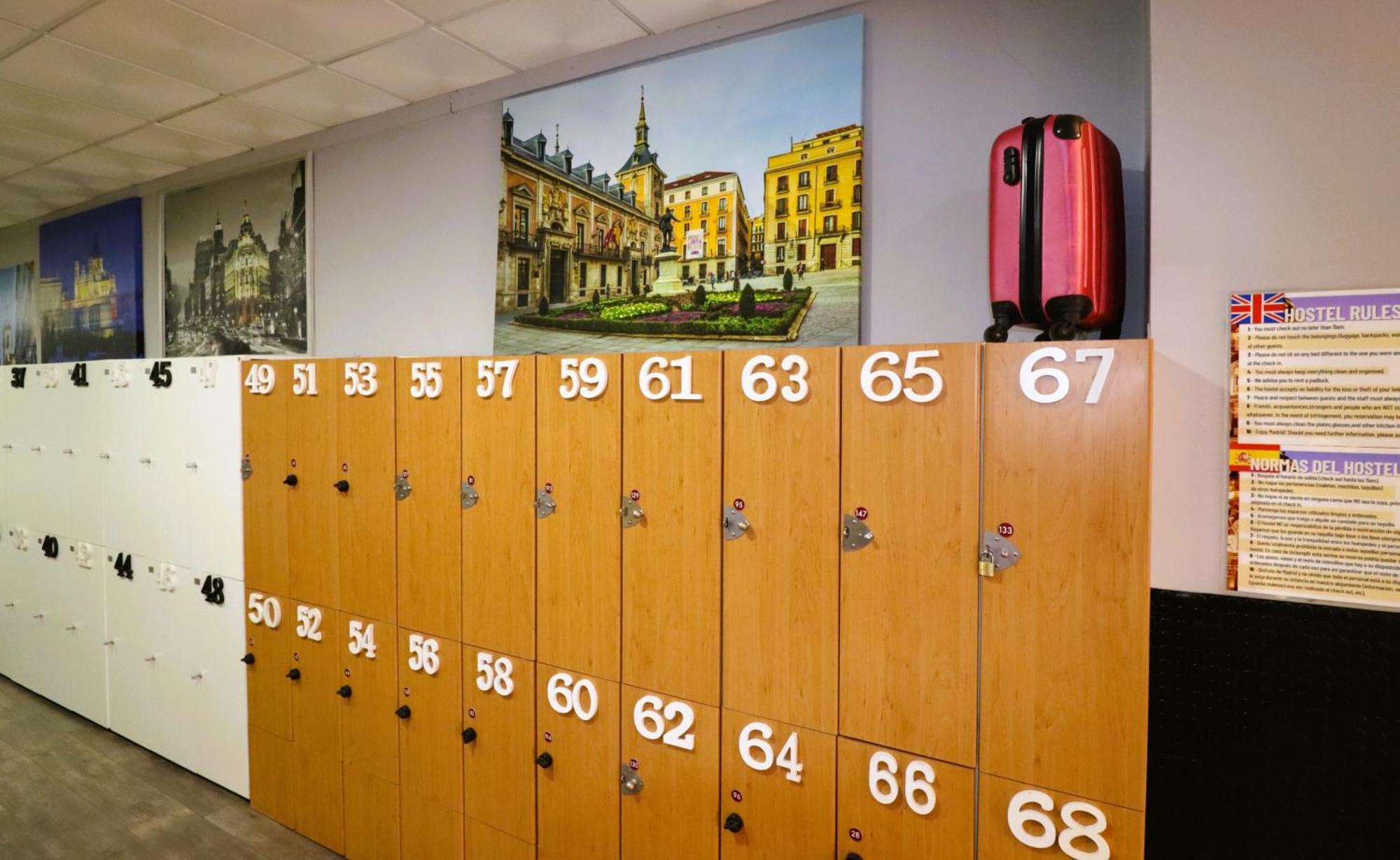 Madrid Downtown Hostel Екстер'єр фото